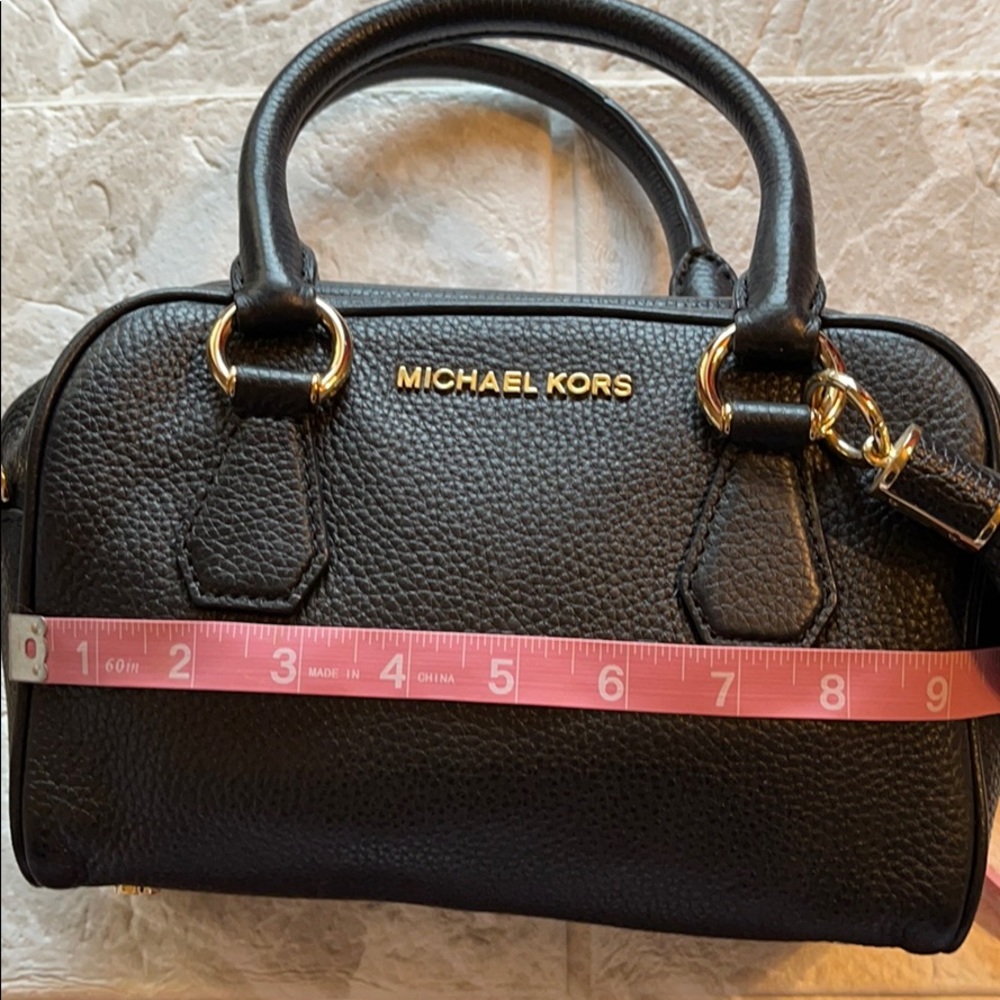 Michael Kors handbag - Picture 2 of 5